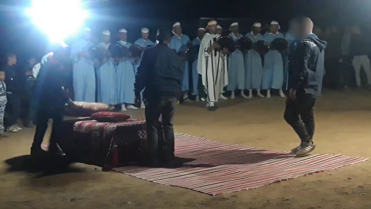 فن أحدوس الأطلس في الأعراس المغربية الأمازيغية: سحر التراث الثقافي في إقليم الخميسات