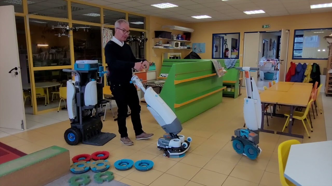 I.2 Démonstration de l'autolaveuse i-mop par Man'eco