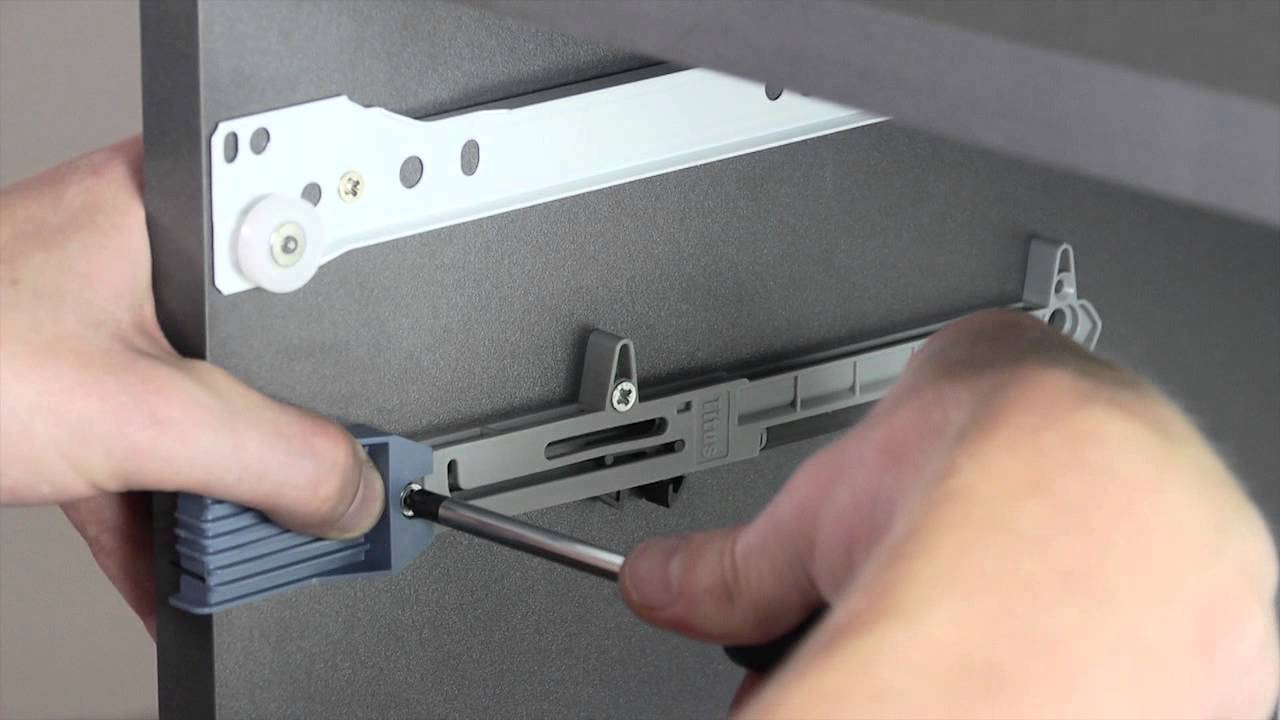 Cowdroy DIY Soft Close adaptor for Metal Drawers