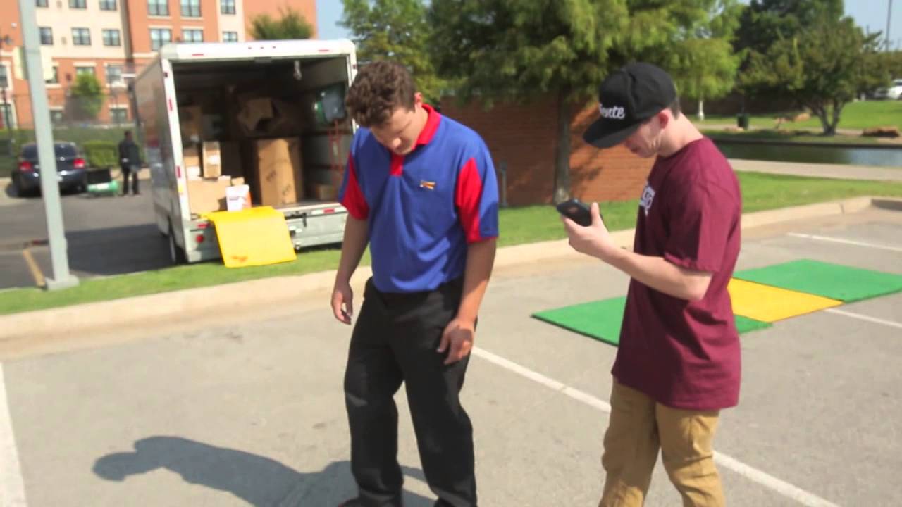 Sonic Car Hop skating competition