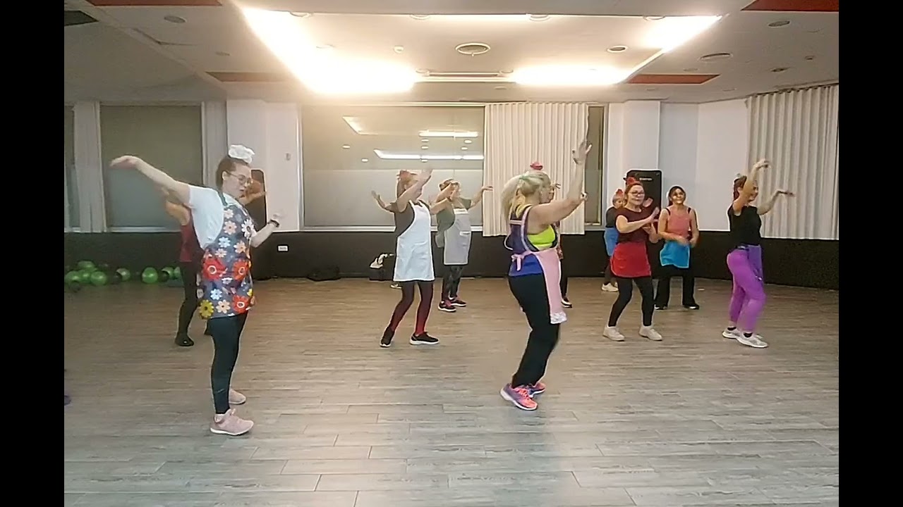 PALILLOS Y PANDEROS. VILLANCICO ZUMBA.