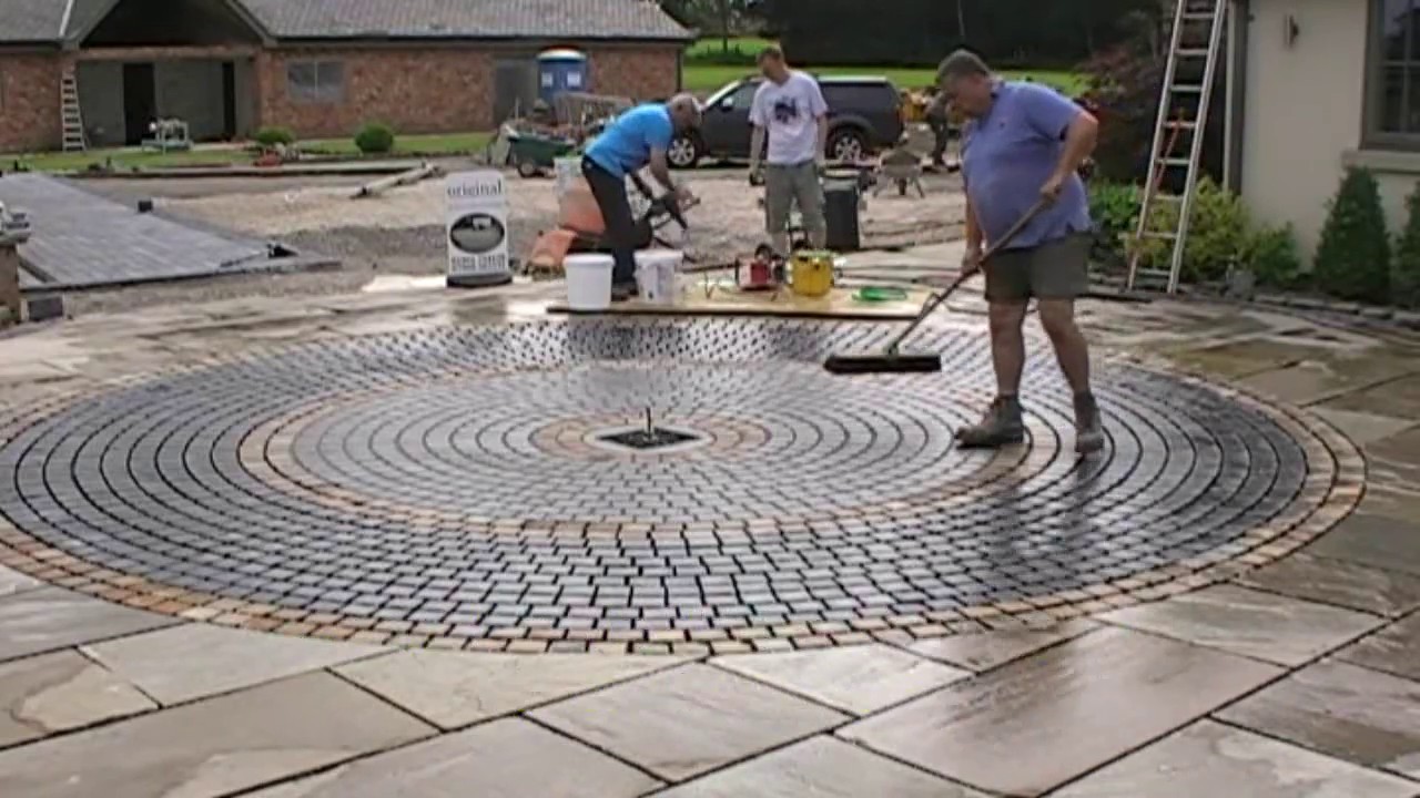 GftK's vdw 800 Jointing Mortar for Grouting and Pointing a Stone Sett Circle in a New Driveway