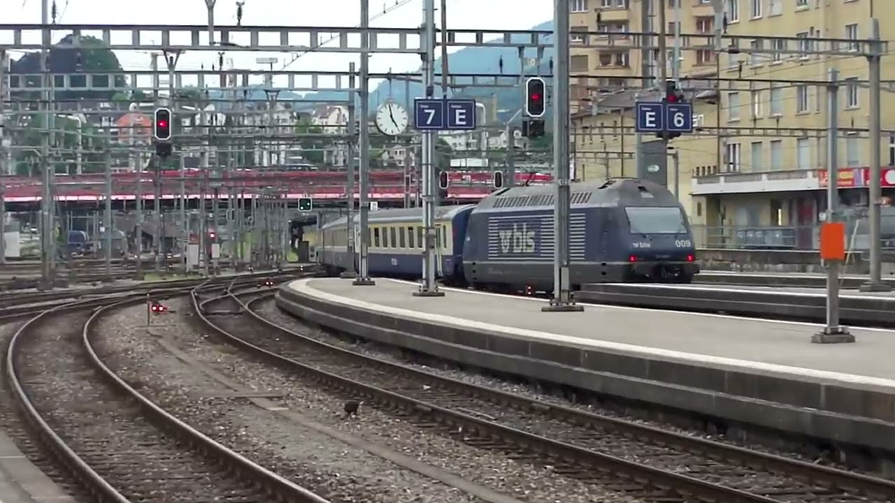 BLS Re 465 "009" mit EW I Pendelzug in Luzern [05.07.12]