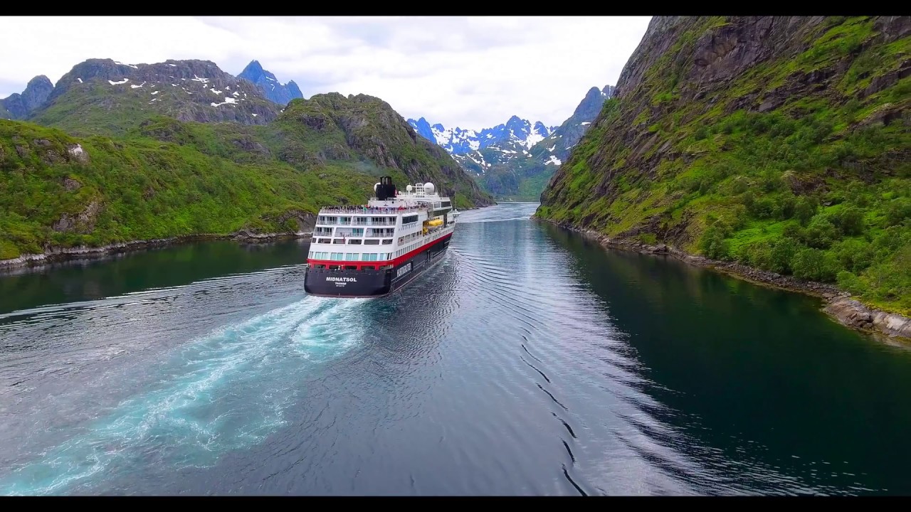 Amazing Trollfjord in Lofoten (Norway 4K video)