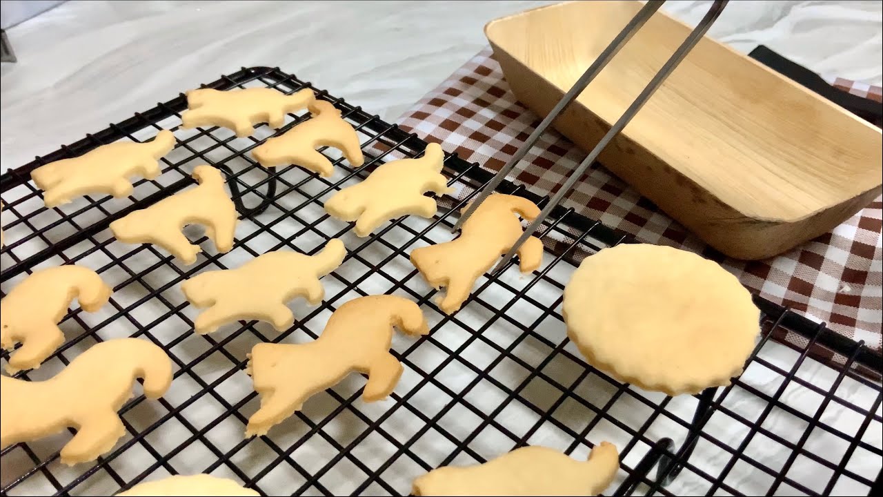 Easy simple cutout cookies