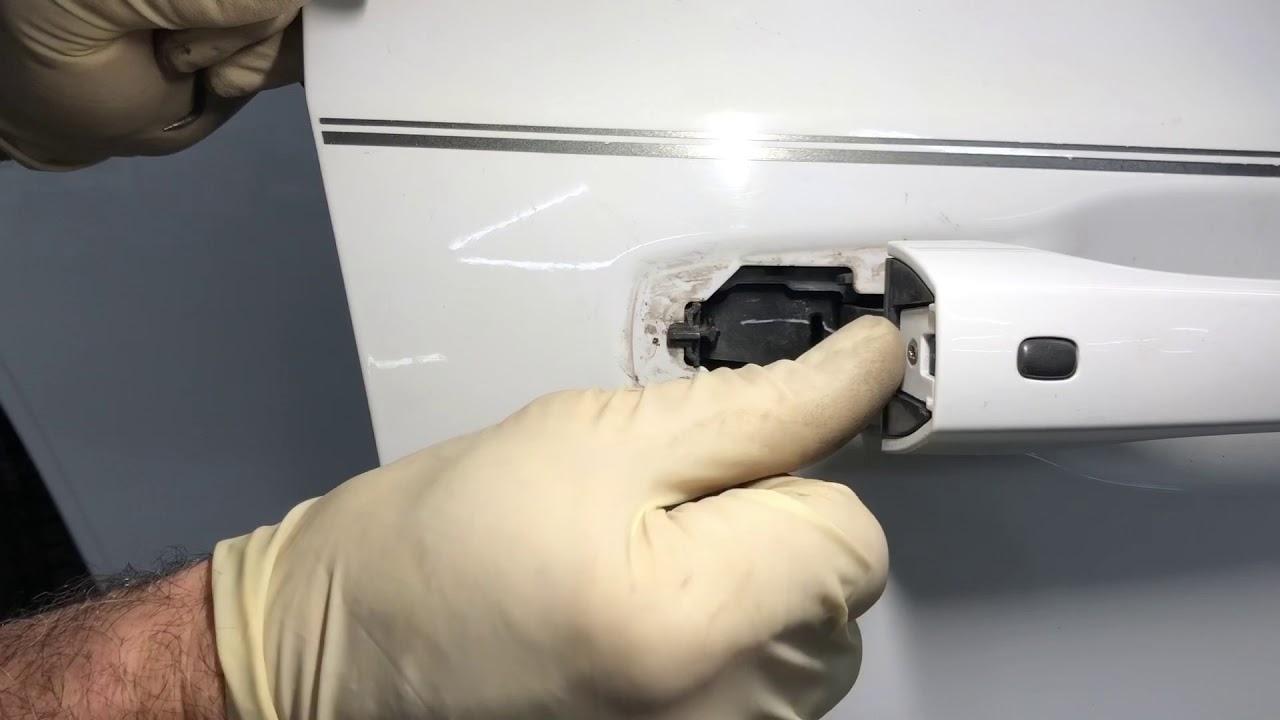 2014 CHRYSLER 300 S COMO REMOVER (TIRAR ) MAÇANETA DA PORTA.. How to REMOVE The DOOR  HANDLE