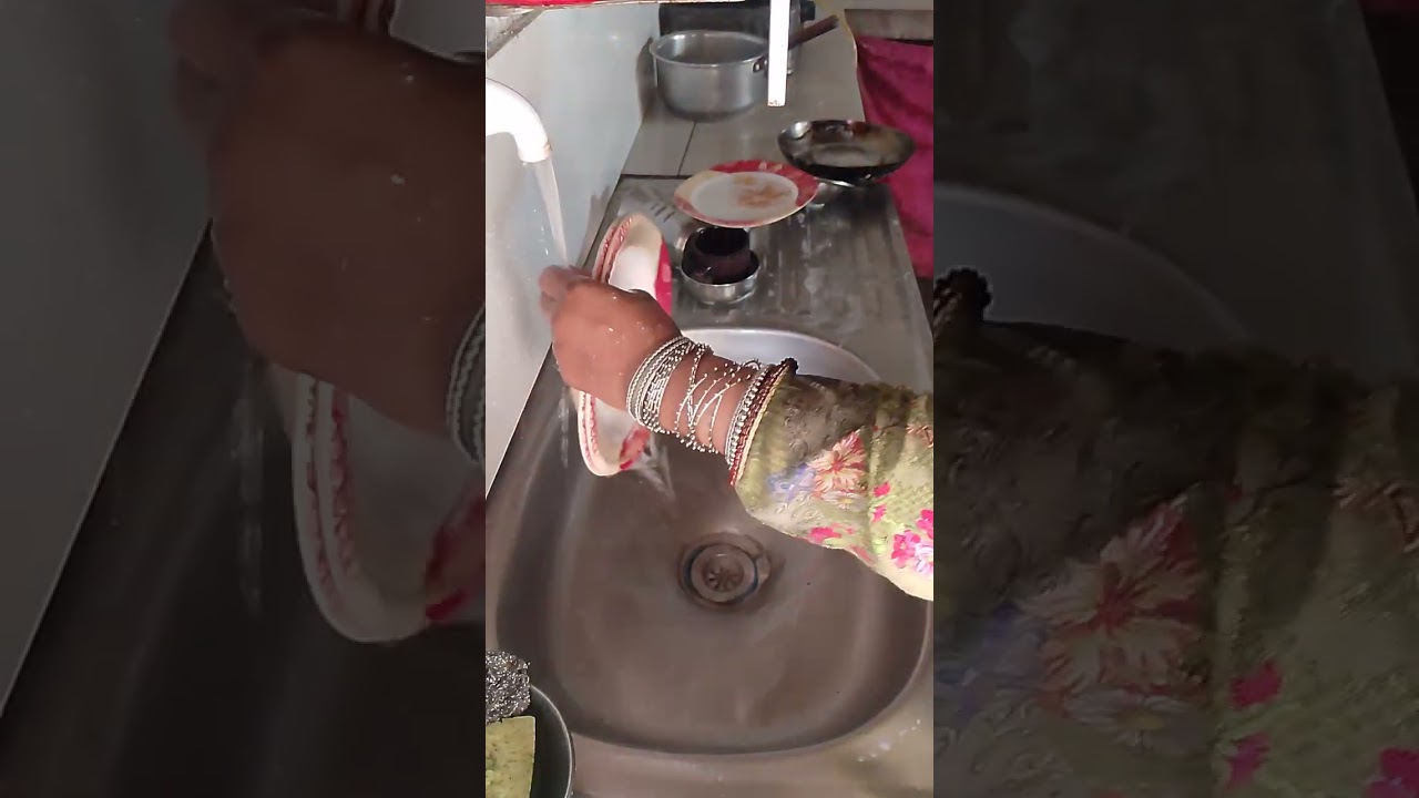 Real dishwashing ASMR 🌊🍽️ so relaxing…Full video on my channel 🇮🇹