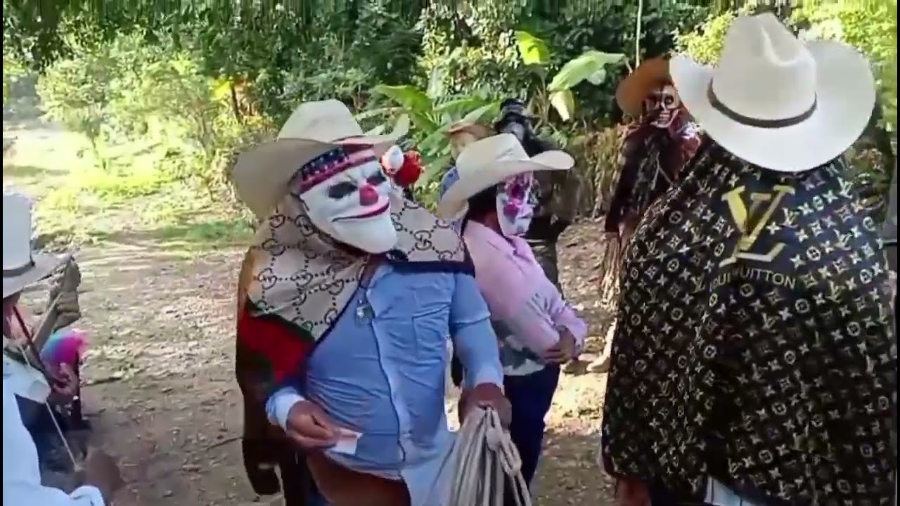 Destape en El Coyolito, Tempoal, Veracruz 251225 🎶🎵🎼💃🕺💀🤡👺👹🎻🤠👆