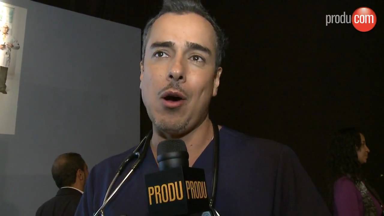Jorge Enrique Abello también director