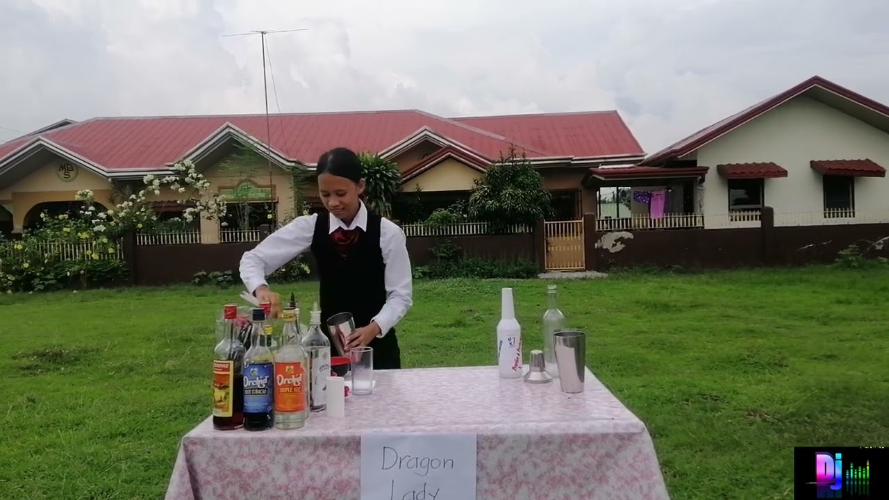 Cocktail Mixing with flairtending | Manzanilla | BSHM 2203