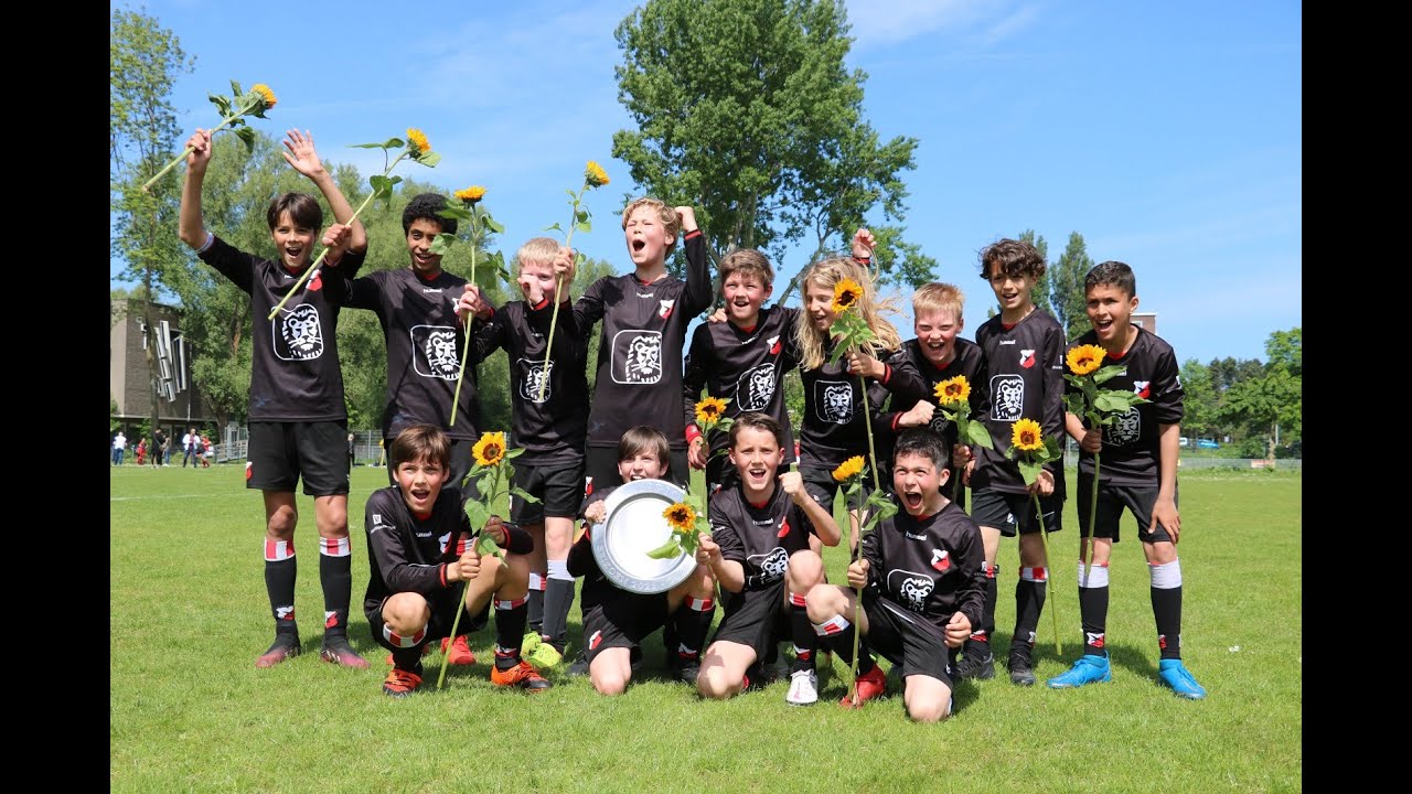 HBS JO13-4 Kampioen 2022