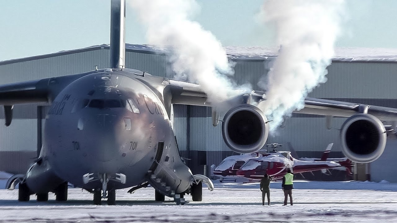 SMOKY COLD START | RCAF CC-177 Globemaster III [177701] Departing Calgary Airport