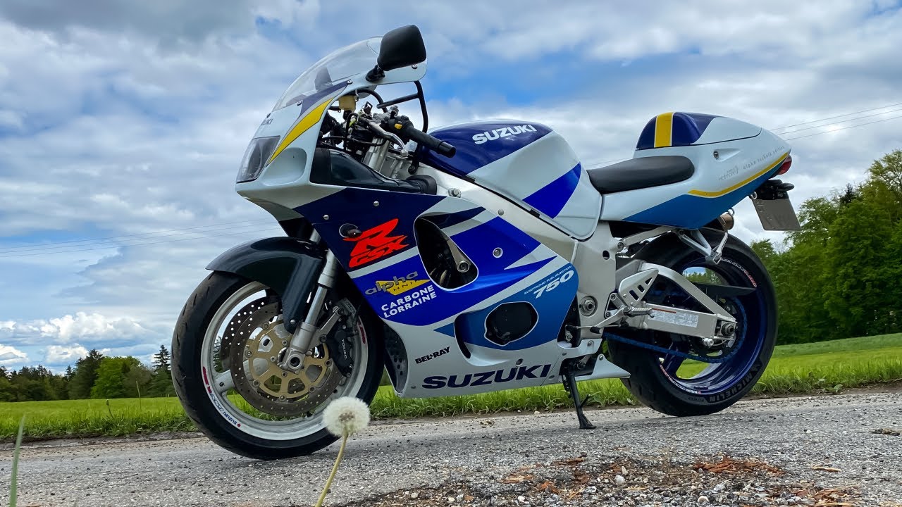 Suzuki GSX-R 750 SRAD Akrapovic Sound + Walkaround [4k] alpha Technik