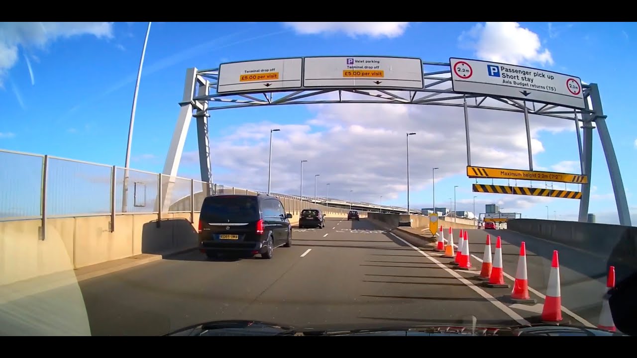 Heathrow Terminal 5 Droop off and Motorway