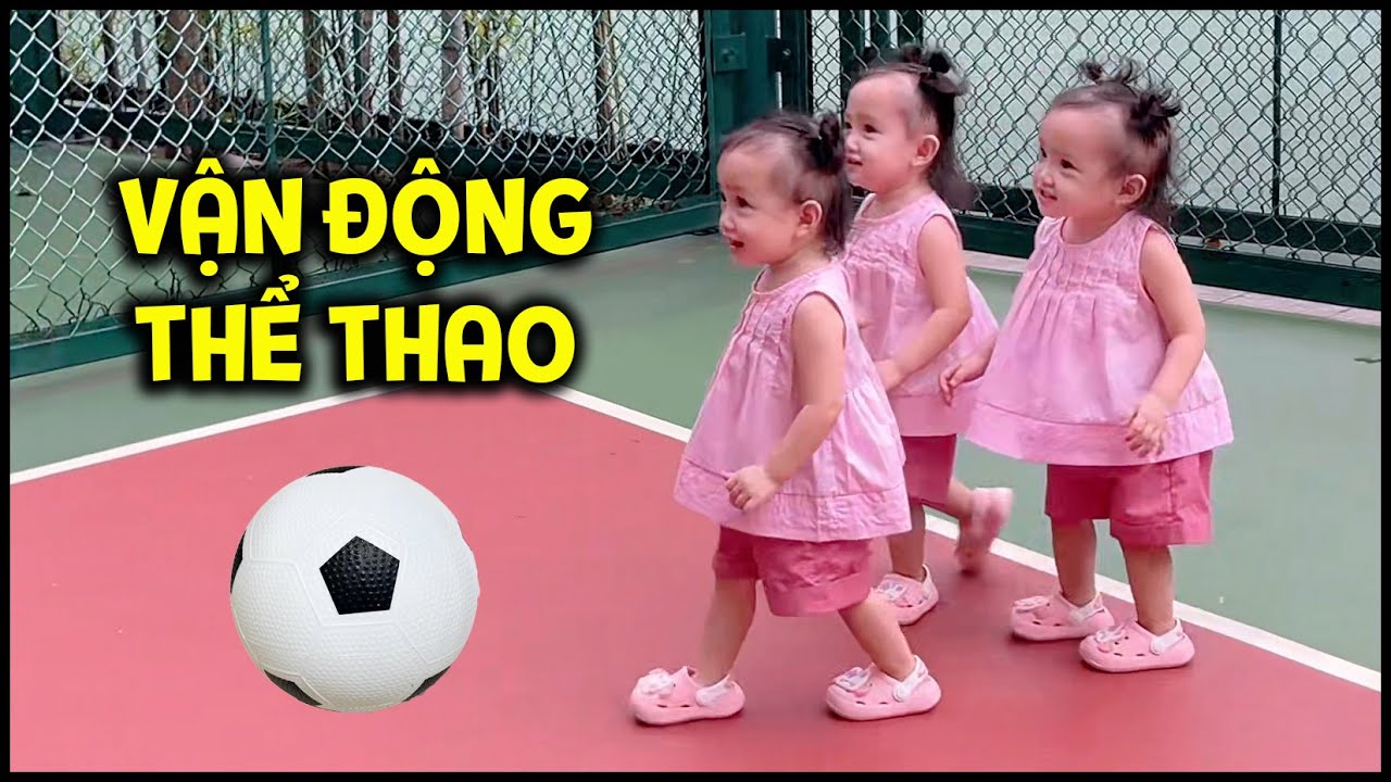 Vợ chồng Dũng Nhi cùng ba bé sinh ba đá bóng, tập luyện thể lực | BA NÀNG TIÊN