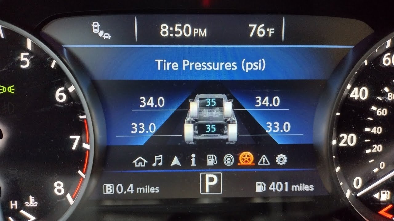 Nissan Murano. Активируйте опцию меню «Давление в шинах».
