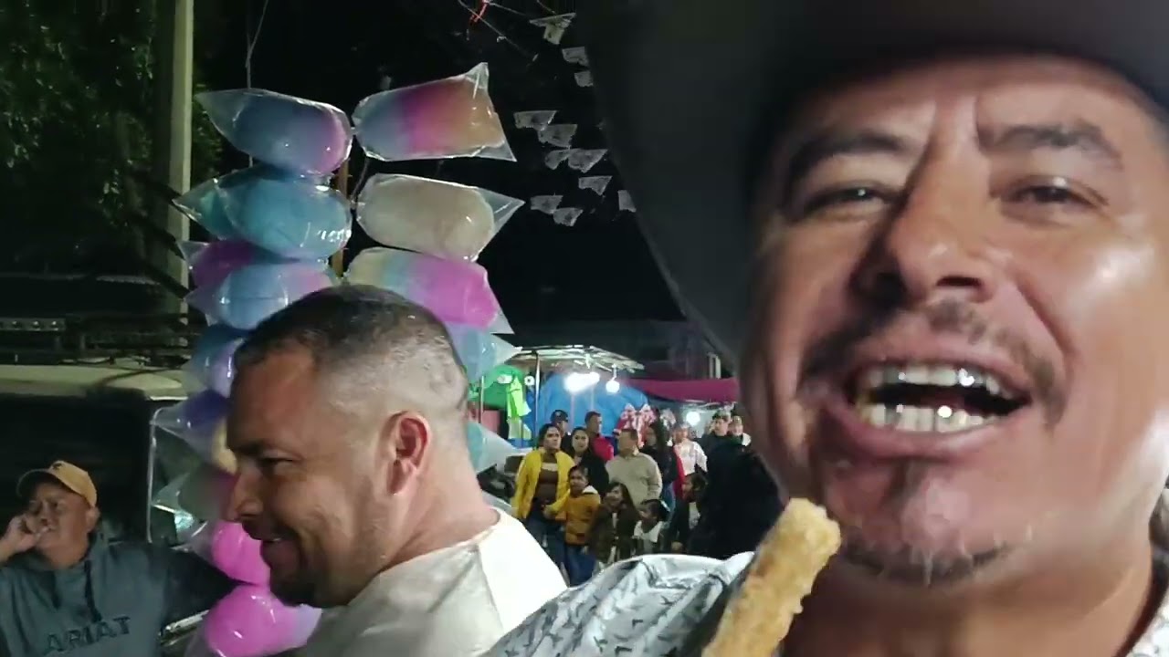 Recorriendo los puestos en la fiesta de La Candelaria La Cuestita Michoacán 2023 @cotidiano399