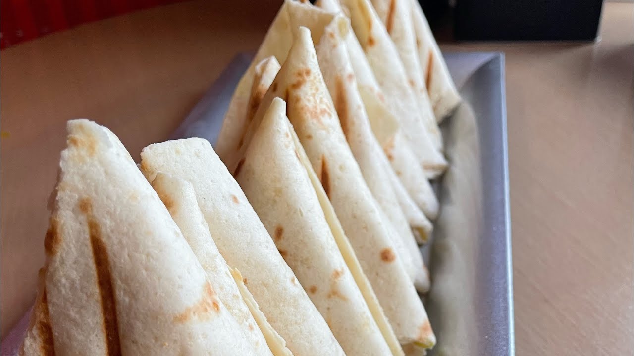 TRIANGLE TACOS POULET CURRY CHEDDAR 🧀🍗 // RECETTE EXPRESS