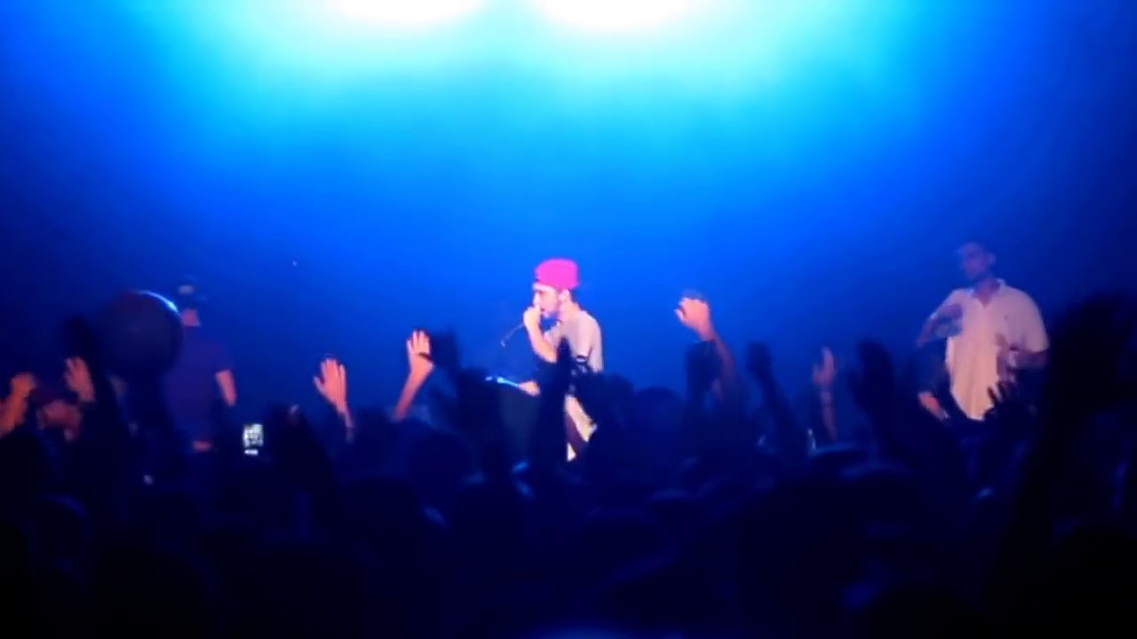 Zasko vs Hander    (para de batalla de un minuto)