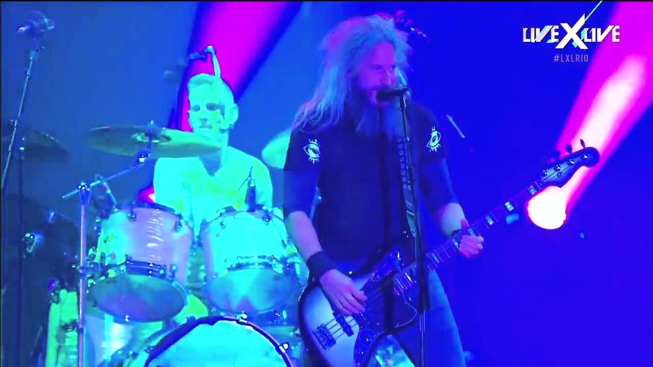 Mastodon- Intro+Tread Lightly (live at Rock in Rio)