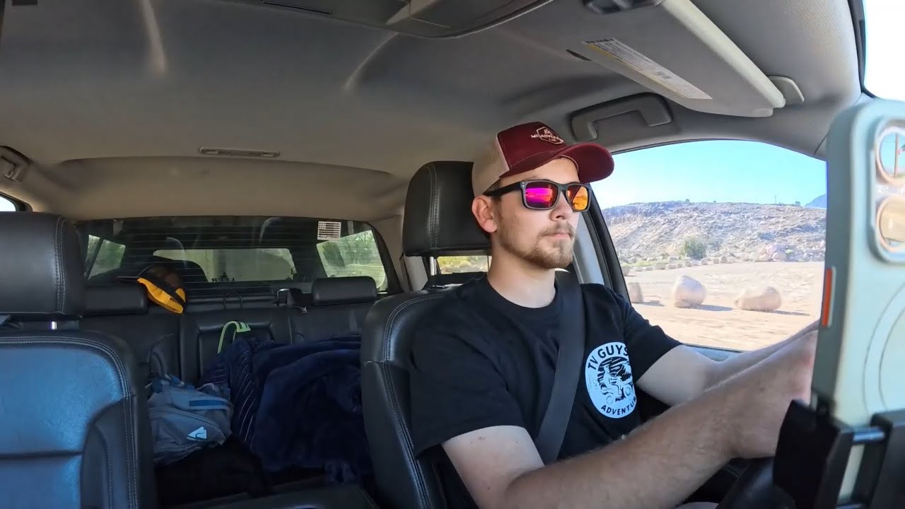 Start Of My 6 Day Solo Road Trip! (BTS Vlog)
