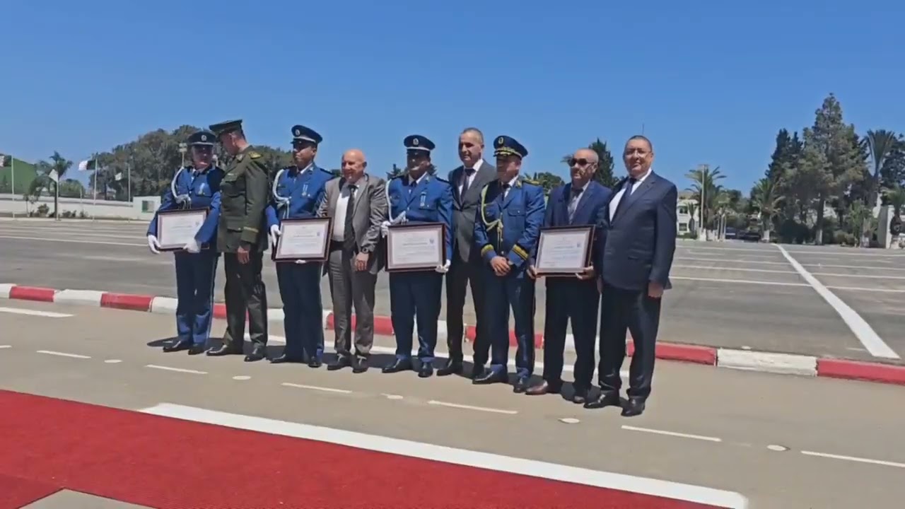 وزير الداخلية يشرف على مراسم إحياء الذكرى الـ 62 لتأسيس الشرطة الجزائرية