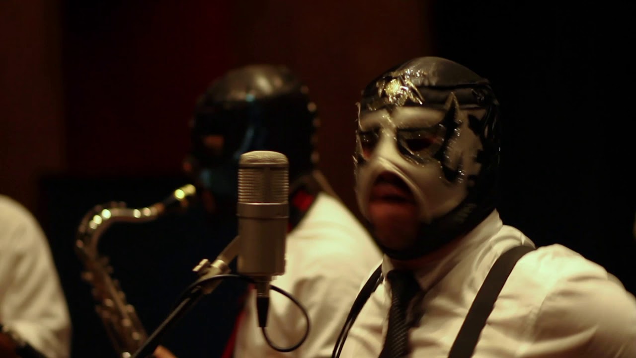 Cálmese Banda Brava - No es lo Mismo Video Oficial
