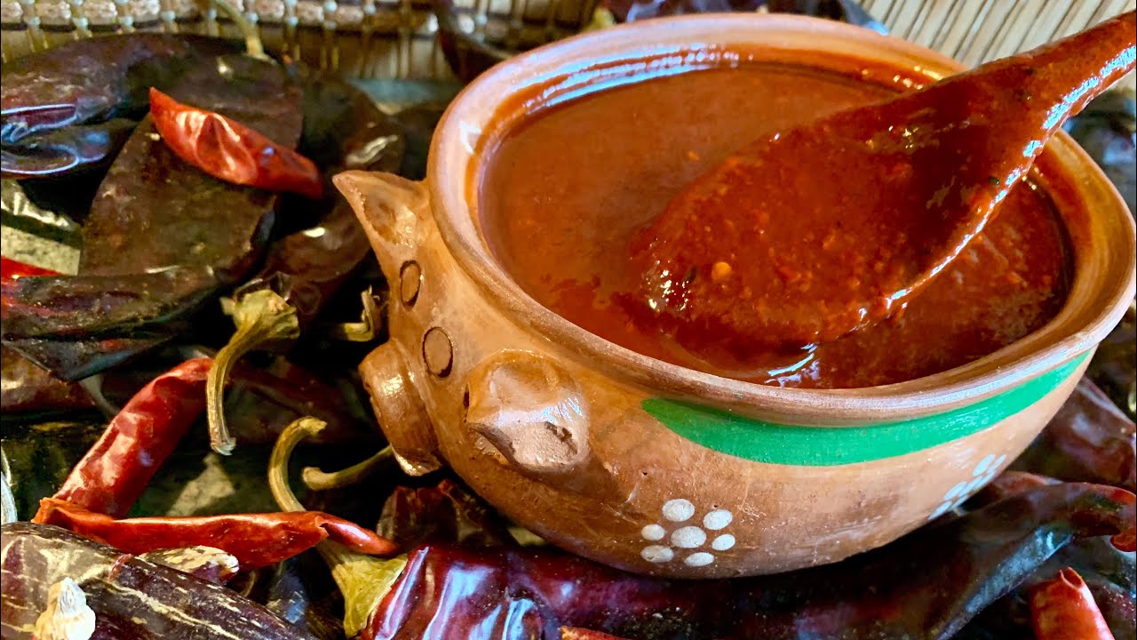 SALSA TAQUERA DE GUAJILLO .