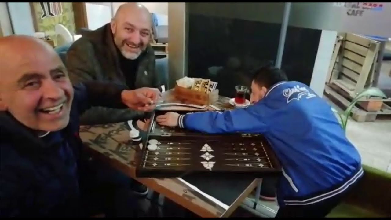 KÖKSAL BABA RIÇIT İDDİALI TAVLA OYNADI