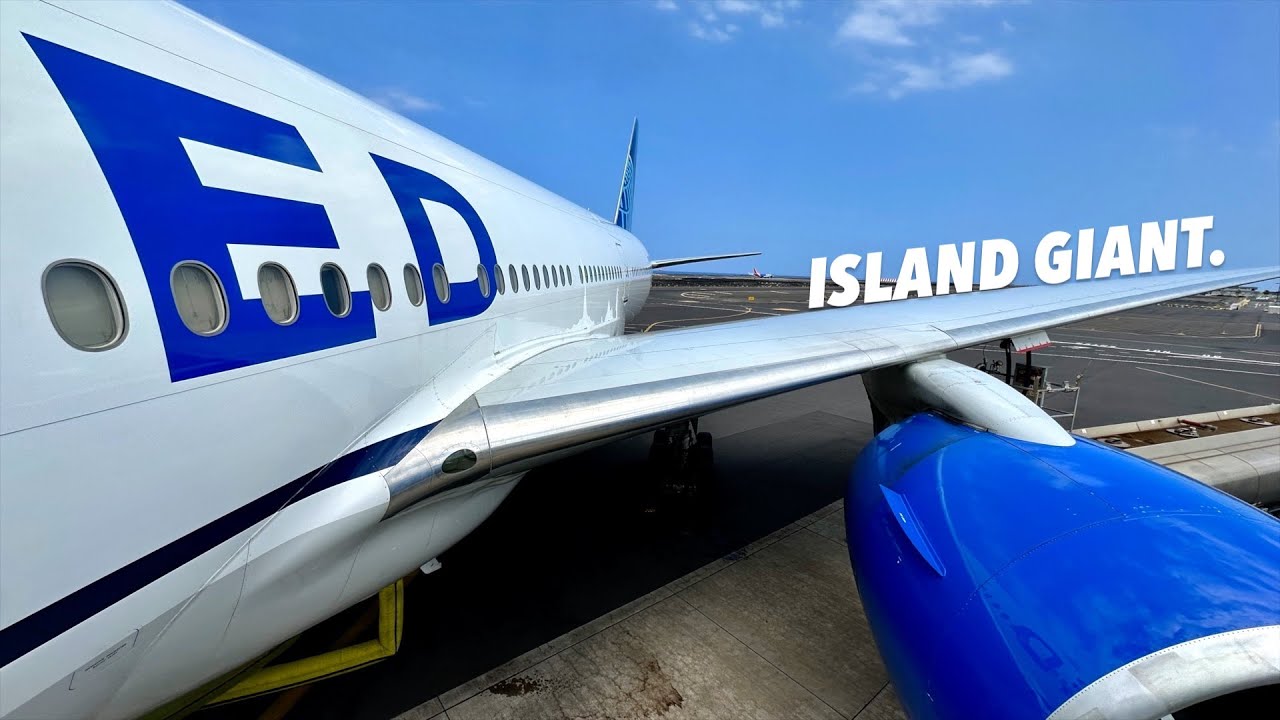 THE ISLAND GIANT: Flying on United's MONSTER 777-200 to Kona!