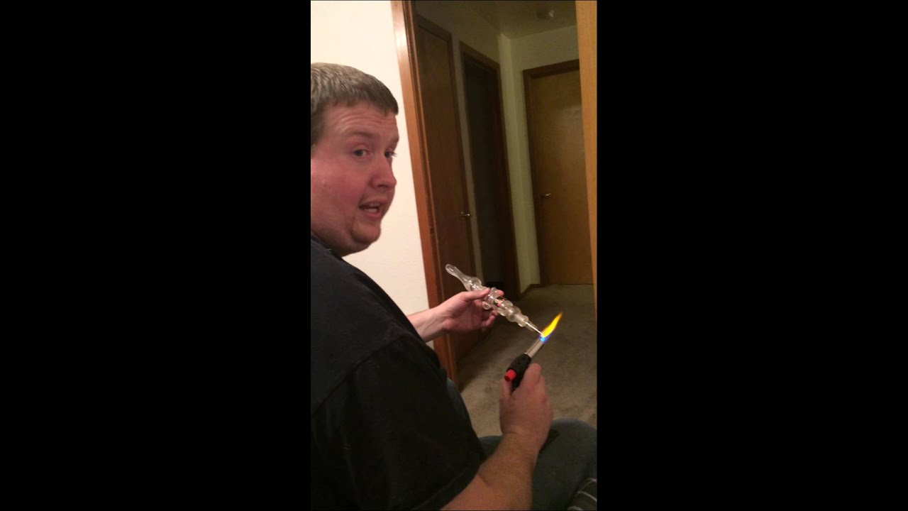 Shatter dab with the nectar collector I won from I'd hit that smokin glass in roseburg, or