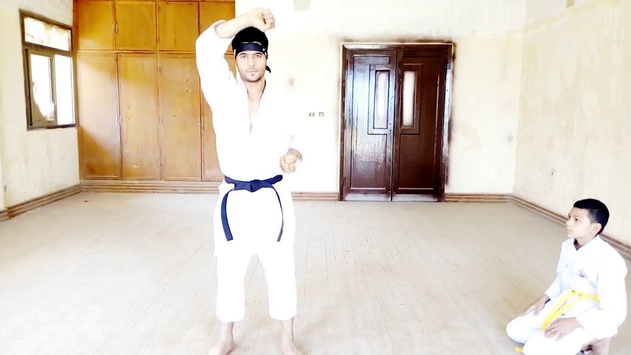 سلسلة تعليم أساسيات الكارتية للمبتدئين 7 حركة أجا أوكى. دفاع عن الوجه . karate for beginners