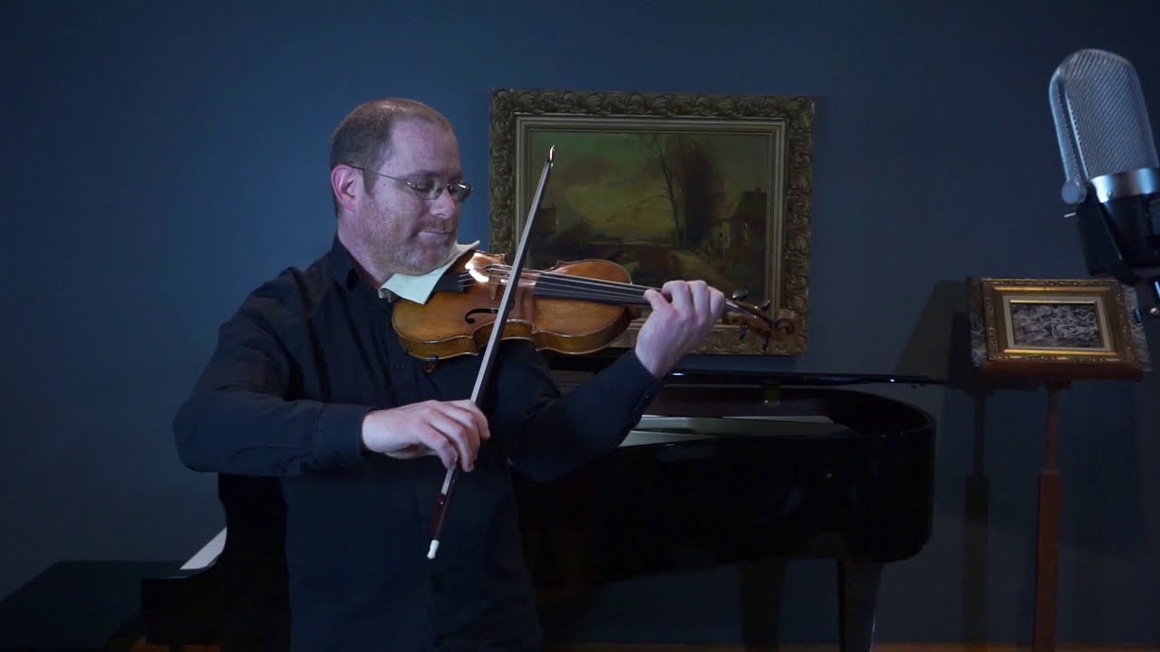 Sarabande from Partita No. 1 in B minor J.S. Bach - Greg Ewer (gut strings)