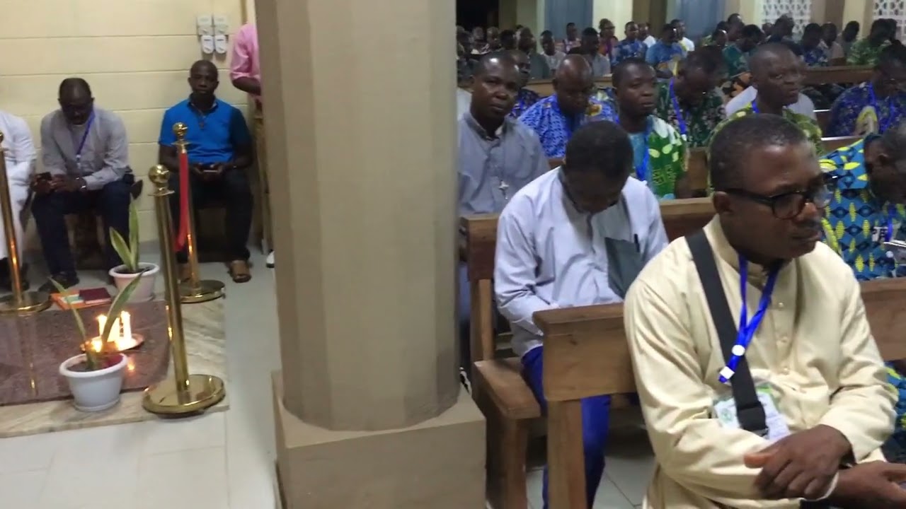 Vêpres des Prêtres 🧘🏽‍♂️ à lUcb de la Province Ecclésiastique de Cotonou 
