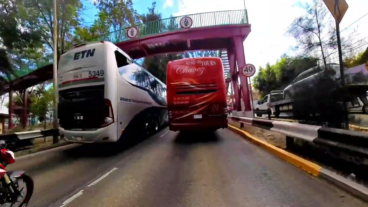 Vuelta por circuito interior y viaducto