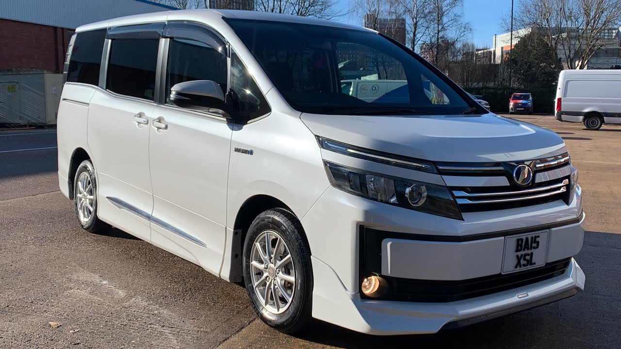2015 (15) TOYOTA VOXY 1.8 PETROL HYBRID AUTO 7 SEATS MPV ULEZ FRESH JAP IMPORT