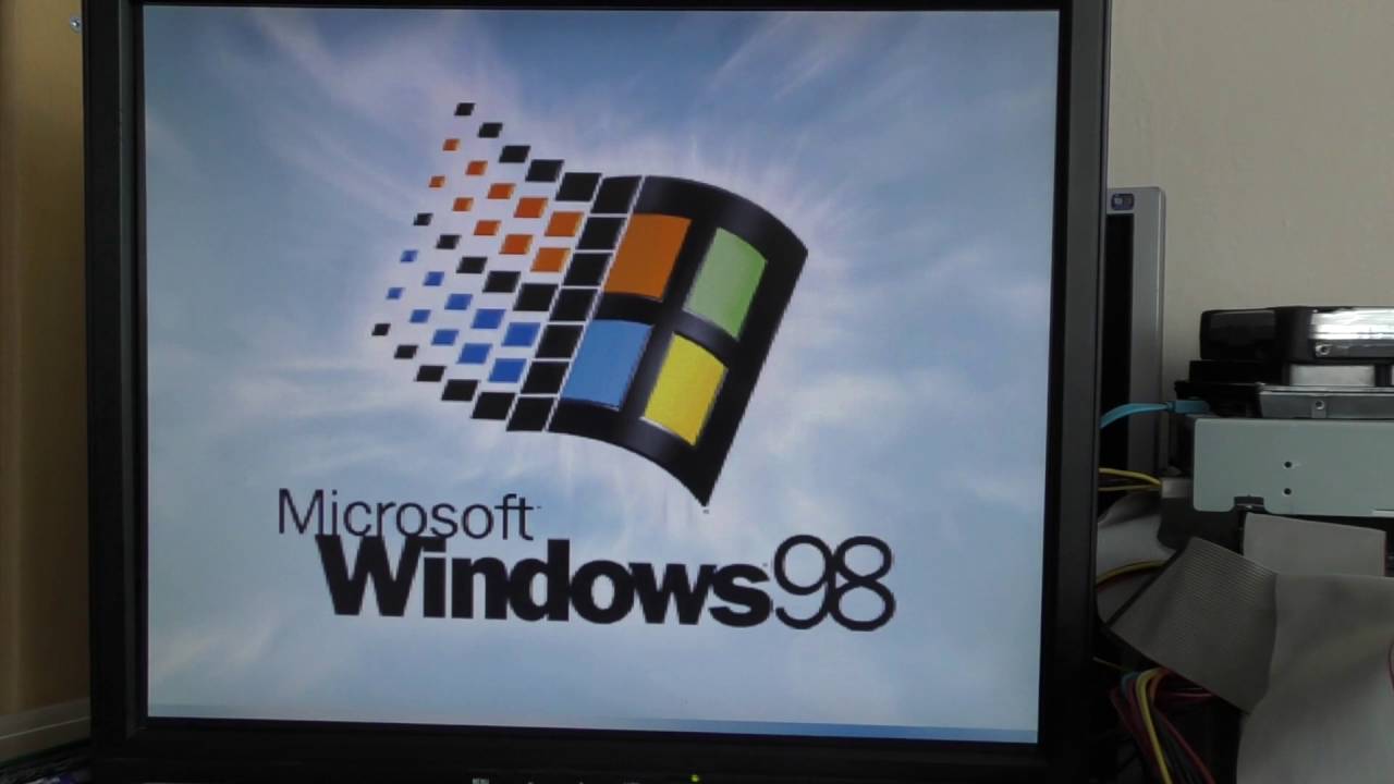 BCM SQ576 - AMD K5 PR100 - 64MB ram - Windows 98