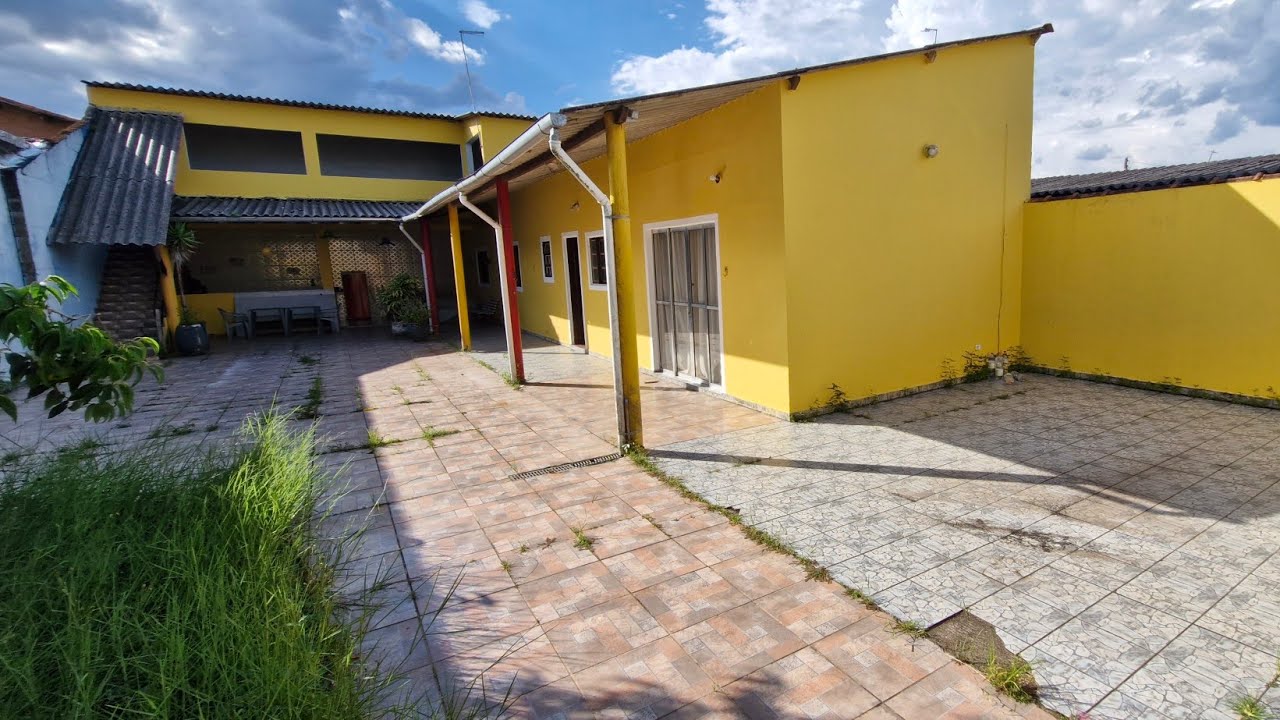CASA 2 DORMITÓRIOS LOTE INTEIRO EM MONGAGUÁ 