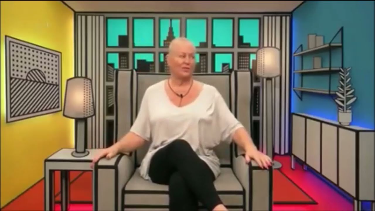 kim woodburn teaches you the alphabet