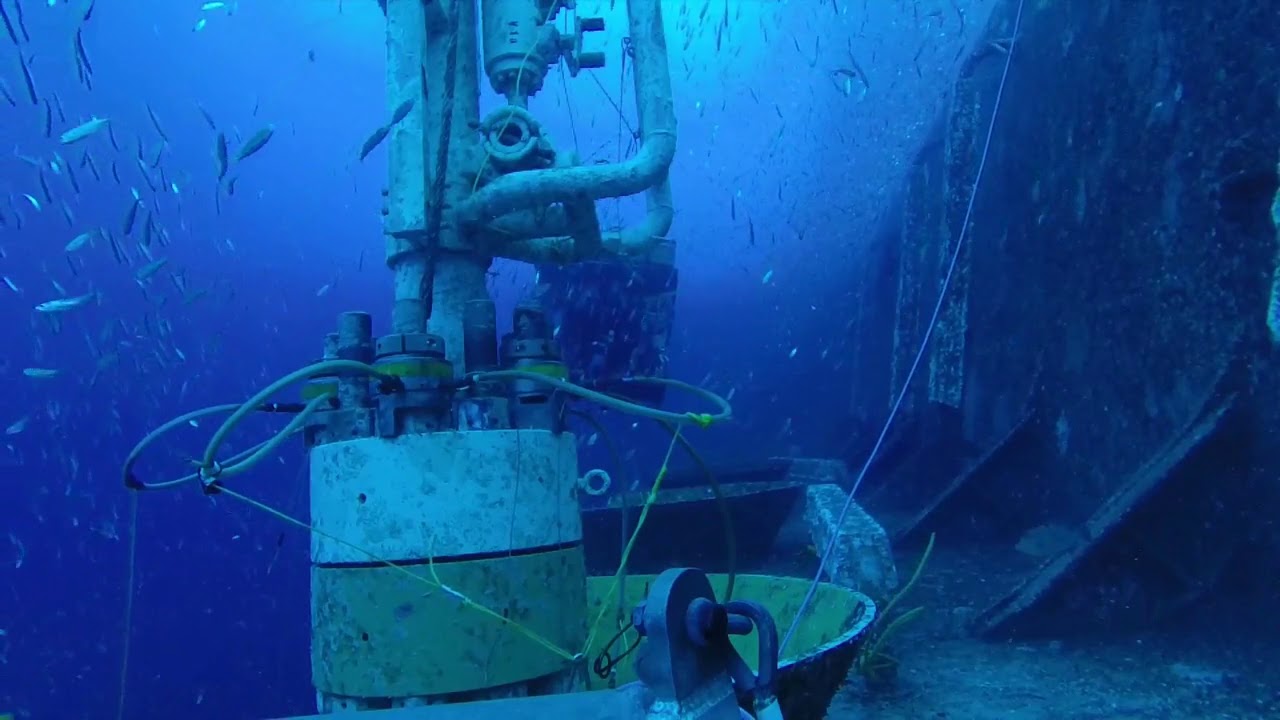 Oceaneering ROV AND DIVER