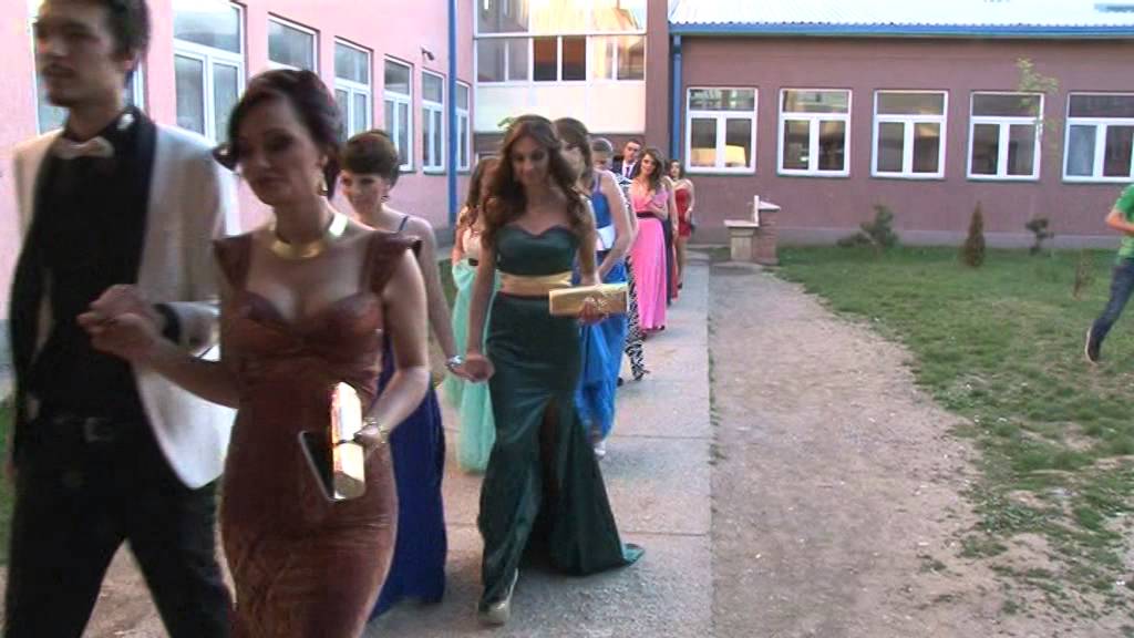 Mbrëmja e Maturës 2013 SH.M.E Isa Boletini Podujevë Pjesa e 1
