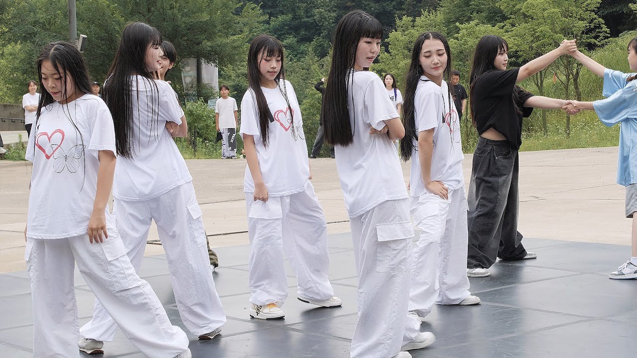 Dance] 제이킹덤 J-kingdom: NewJeans 'Supernatural': 딩가딩가 랜플 버스킹 DGDG RPD Busking: 240630 문화비축기지: ChaeEun