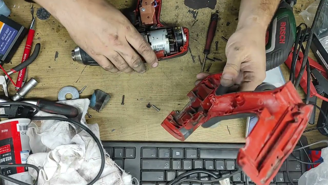 Înlocuire perii, platou cărbuni bormașină (filetanta) Hilti / carbon brushes replacement
