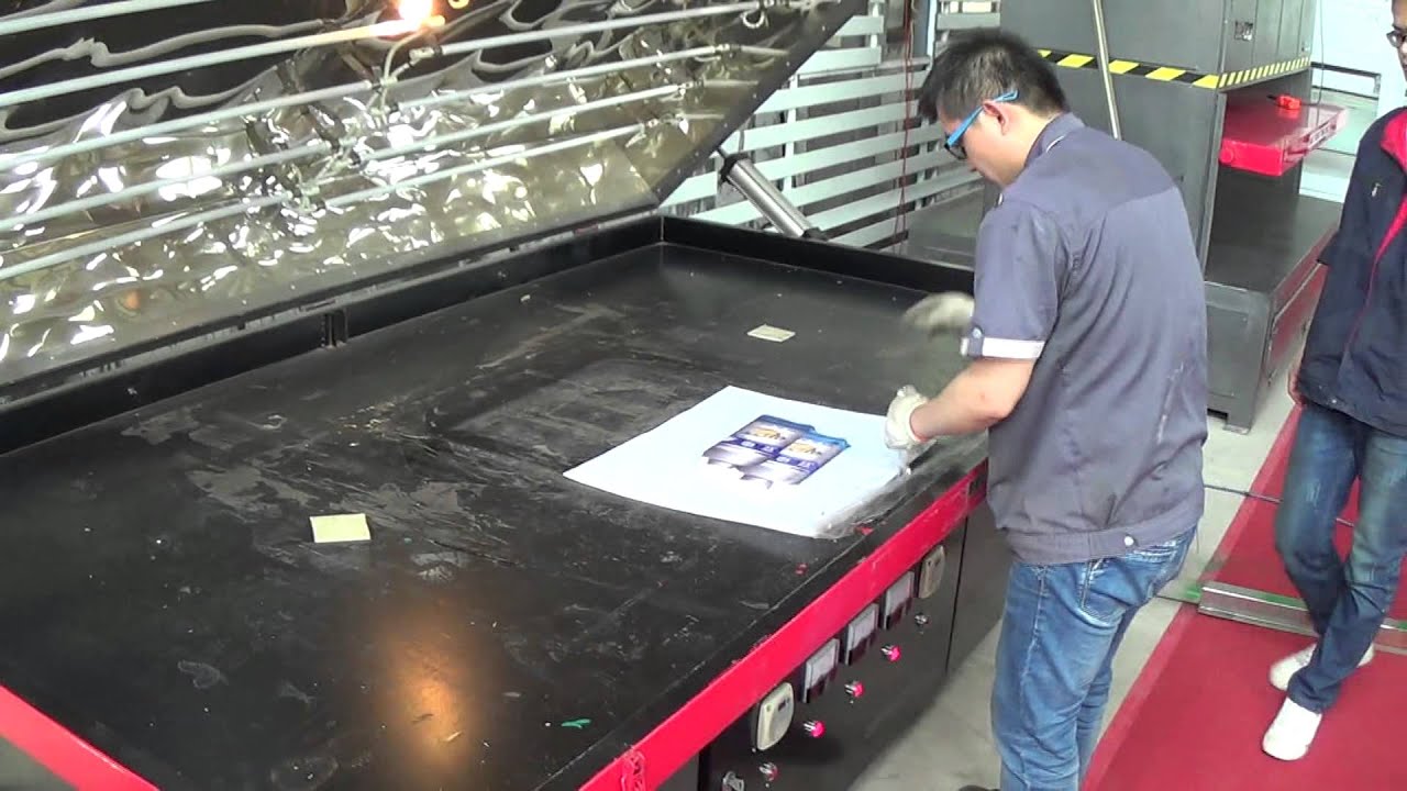 BX2700 vacuum forming machine--forming printed  acrylic sheet