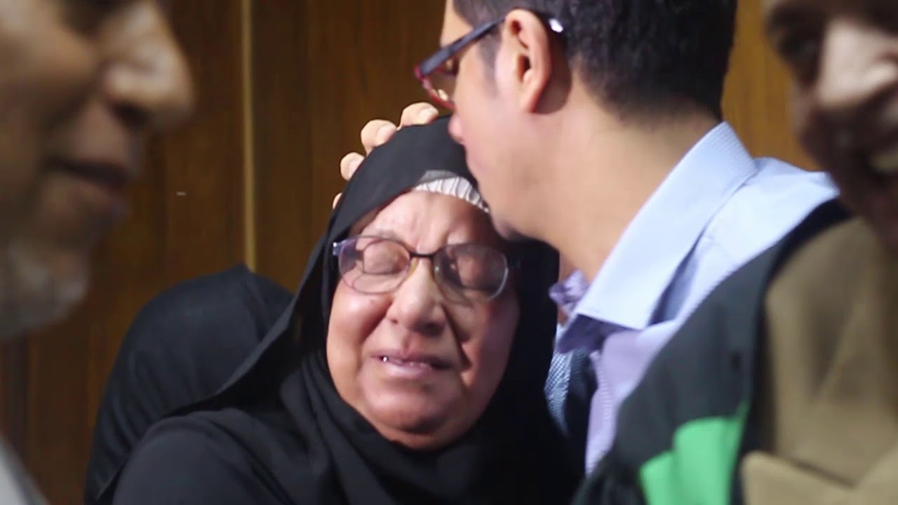 لحظة اعلان حصول الدكتور احمد وجيه على درجة الدكتوراه