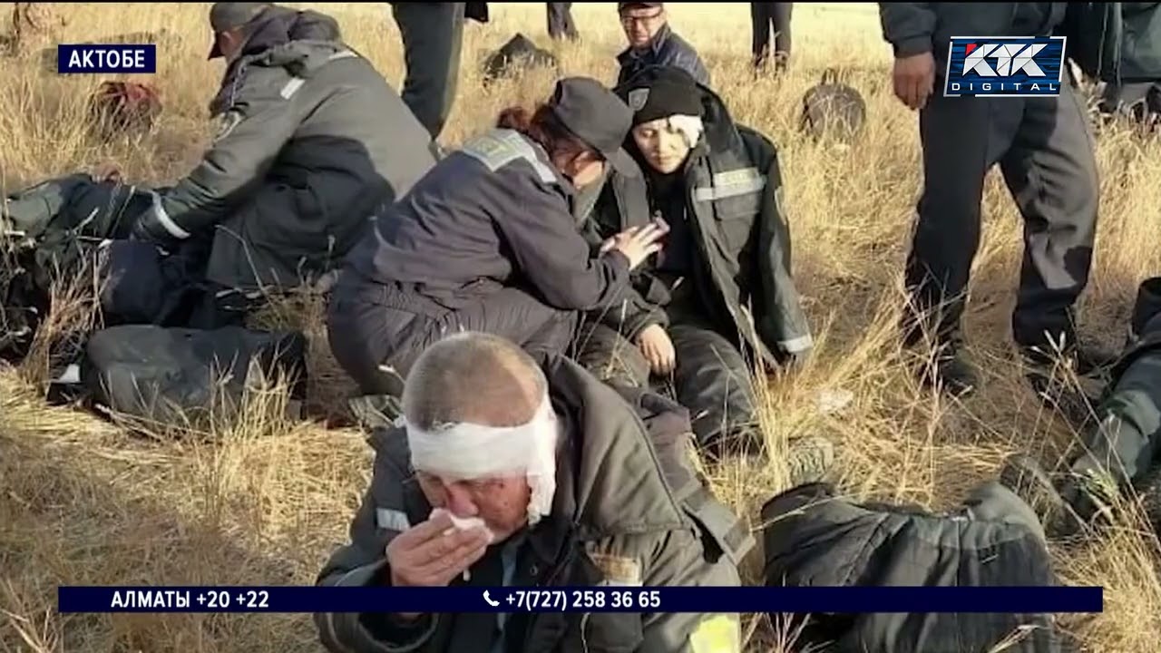 Автобус с 52 пассажирами опрокинулся в кювет