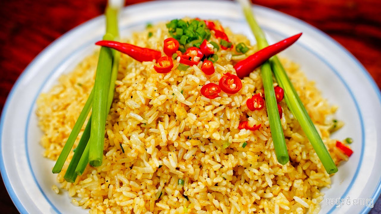 Fried Yellow Rice Egg ||   វិធីធ្វើបាយឆាពងមាន់ពណ៌លឿងពិសេស 4K  (ULTRA HD)