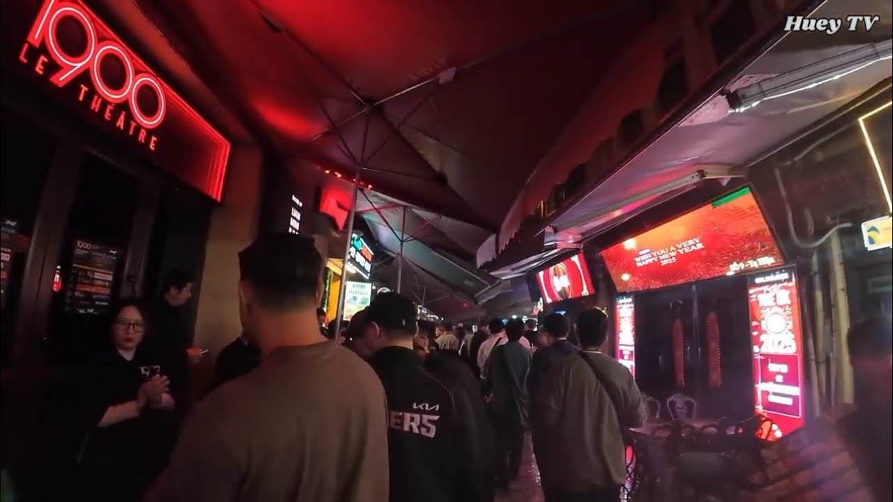 Hanoi nightlife rooftop bar hopping | leads us to best night club in town
