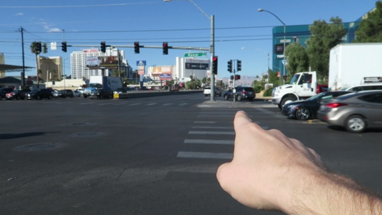 Walking by Bad Neighborhood Behind MGM Hotel on Koval Lane (Las Vegas Vlog)