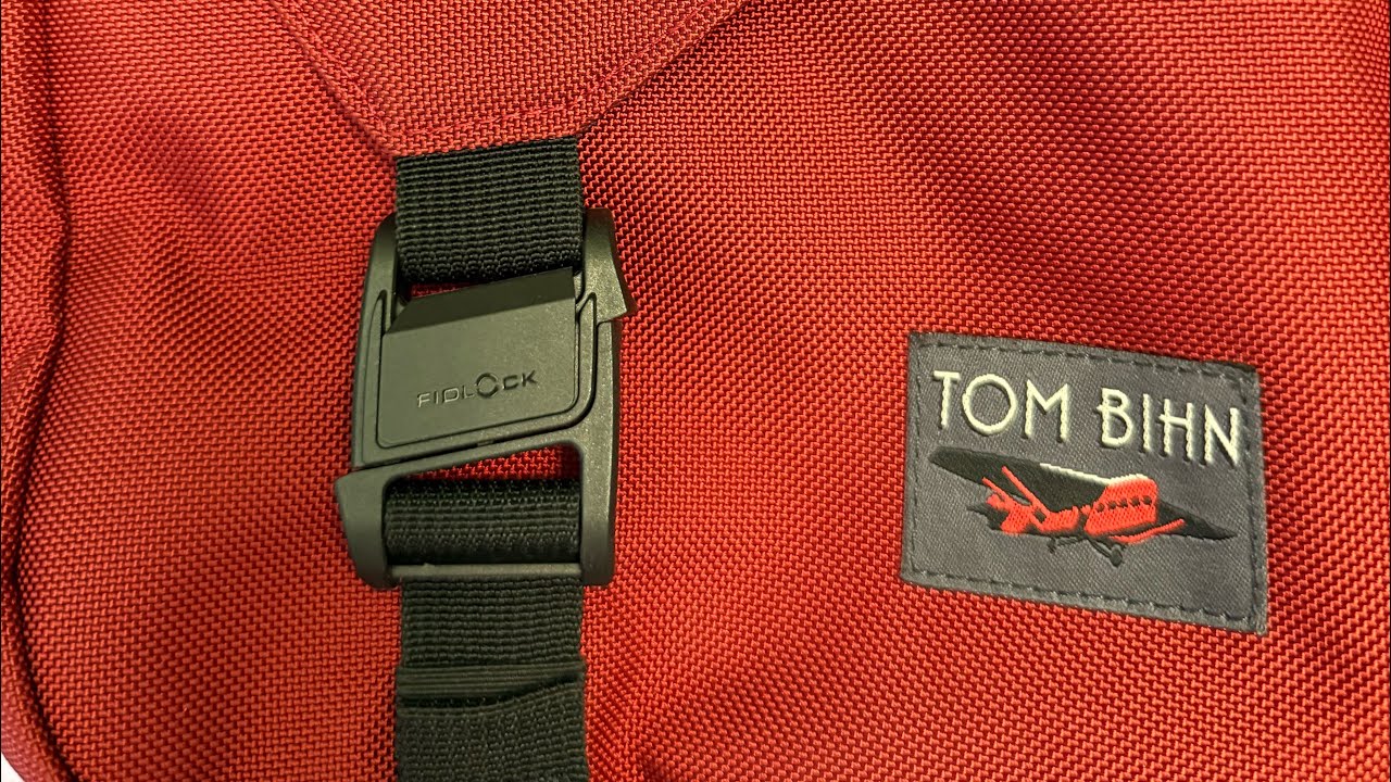 Модифицирую свою маленькую сумку для кафе Tom Bihn, добавляя Fidlock!